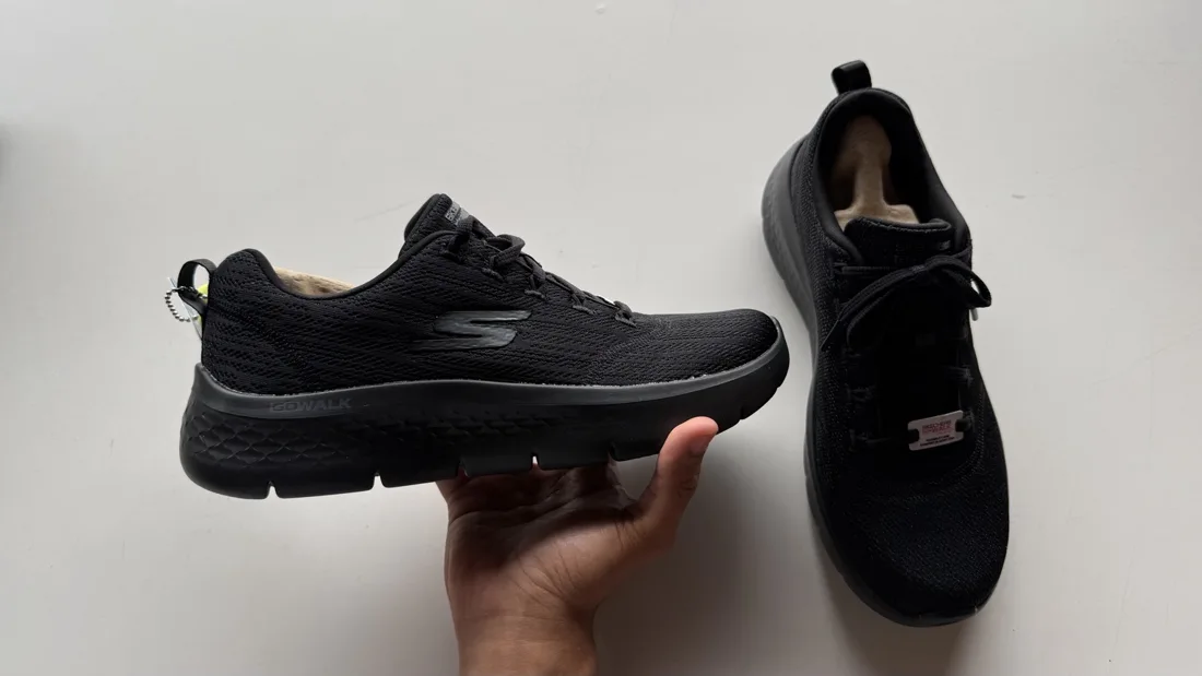 Skechers GoWalk · Black